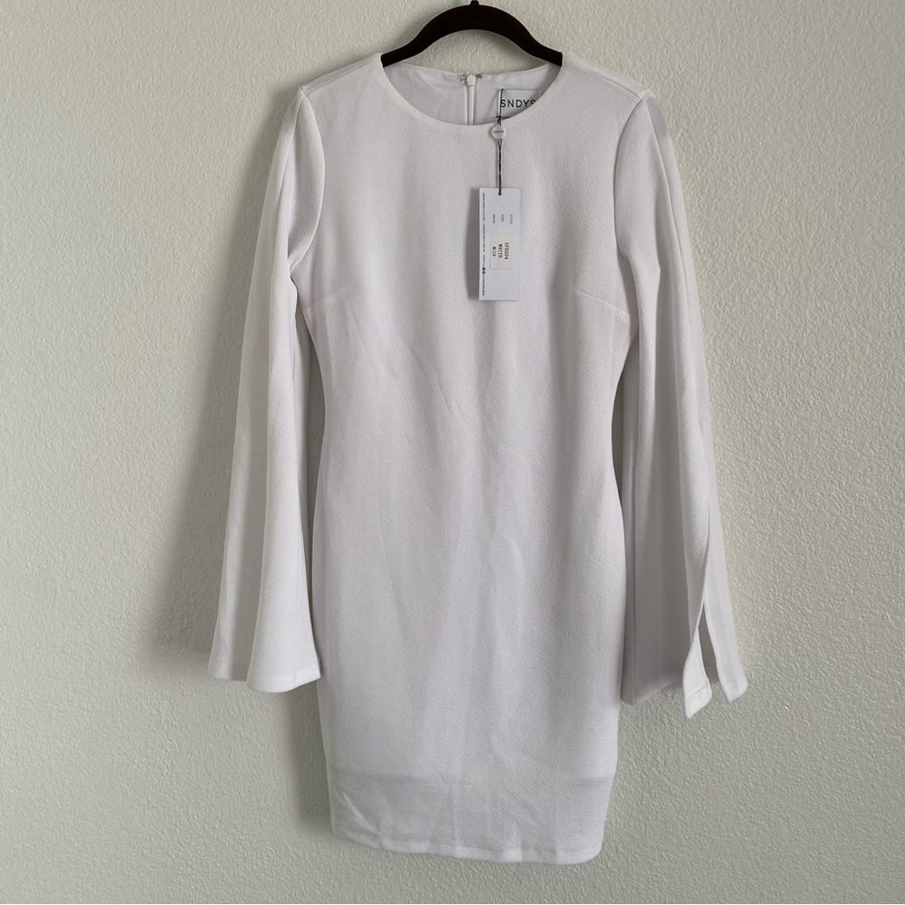 NWT SNDYS Women's White Long Vented Sleeve Bodycon Dress Size Medium